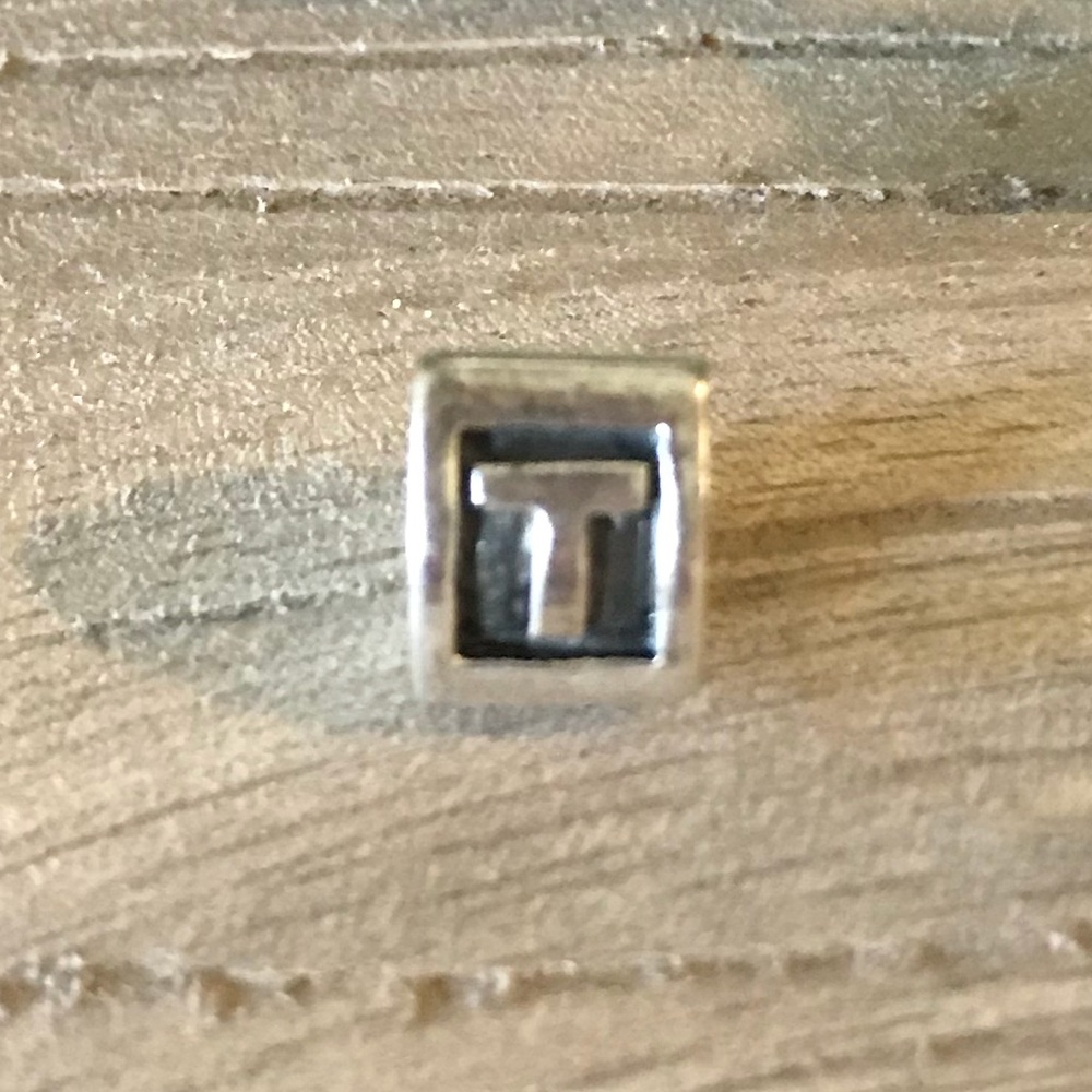 Pandora jewelry “T” initial block
